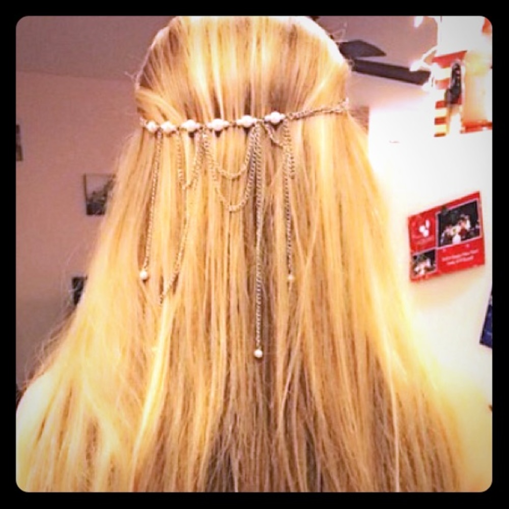 Pearl headpiece